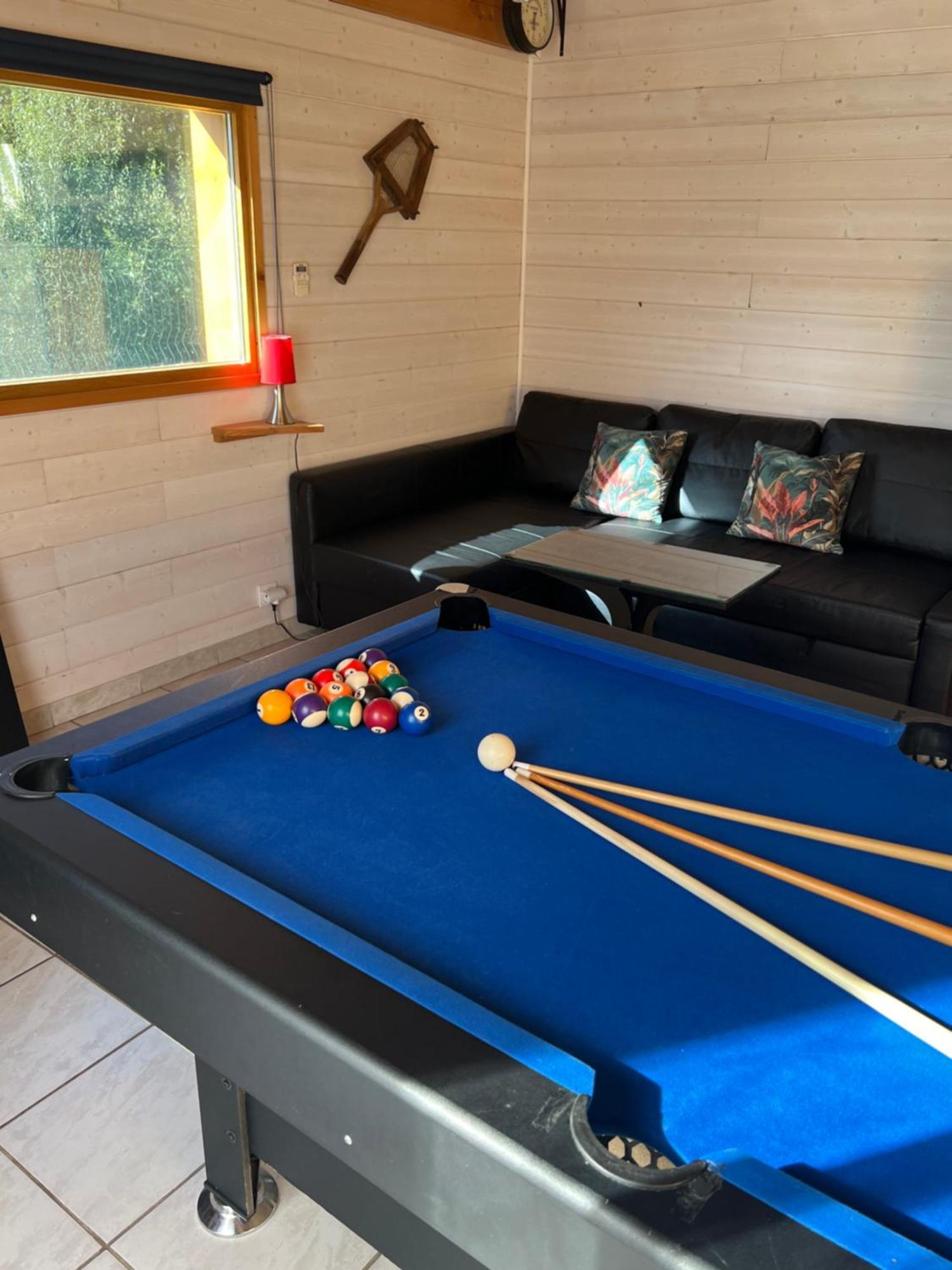 Chalet Des Anges Youx Extérieur photo